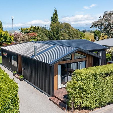 Black Barn Modern: Luxe Martinborough Escape Ngoại thất bức ảnh