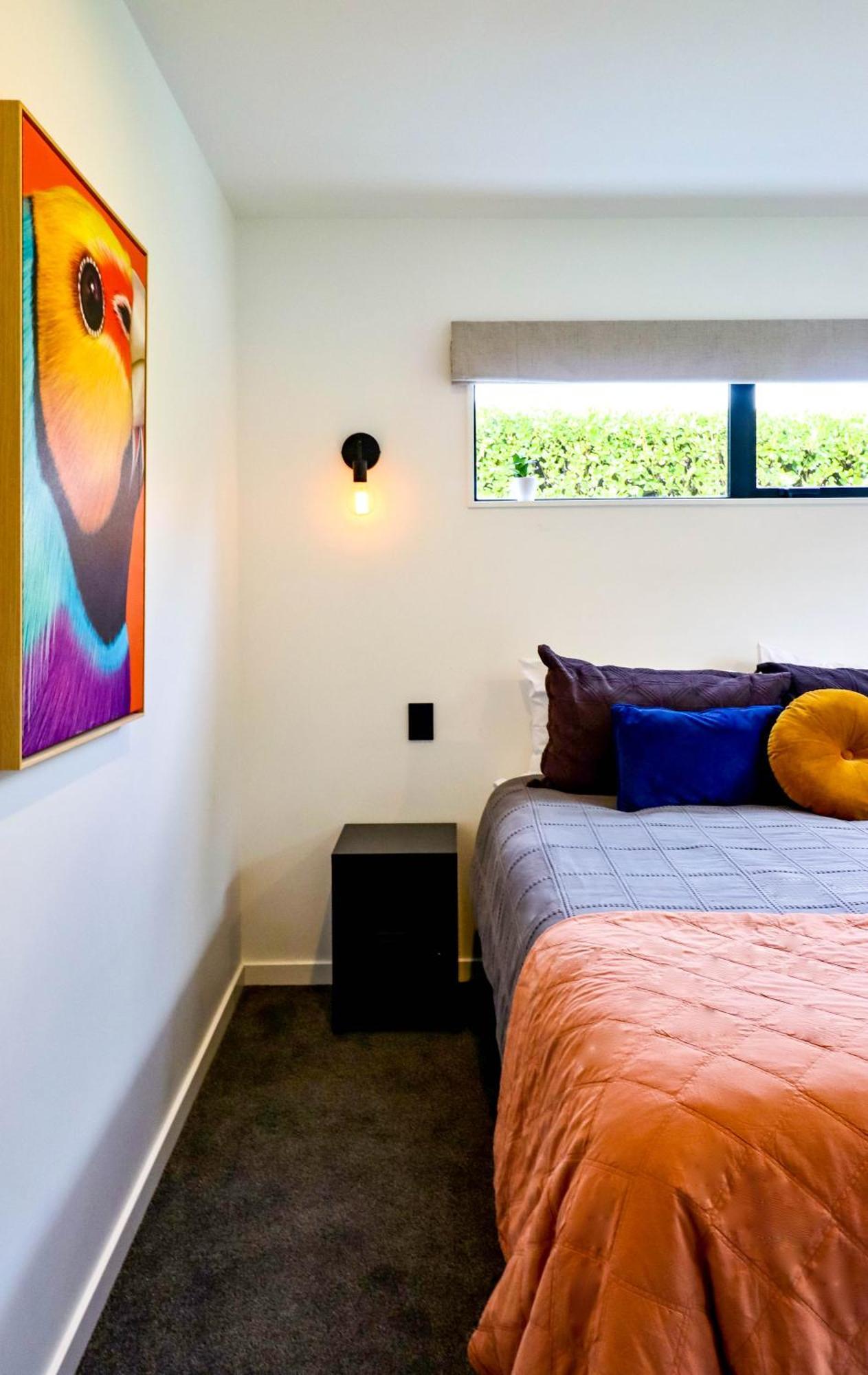 Black Barn Modern: Luxe Martinborough Escape Ngoại thất bức ảnh